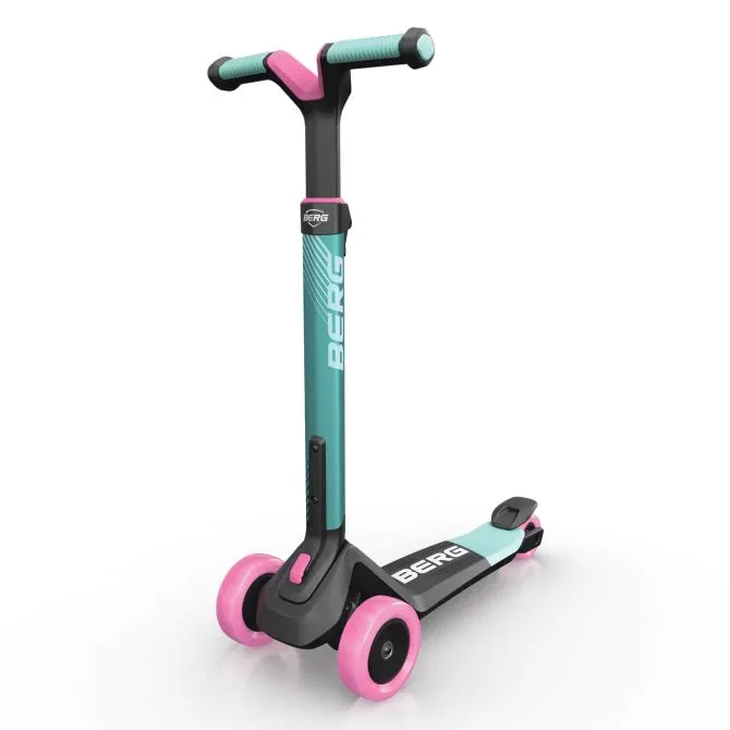 BERG Nexo Foldable Lights 3 Wheeled Scooter