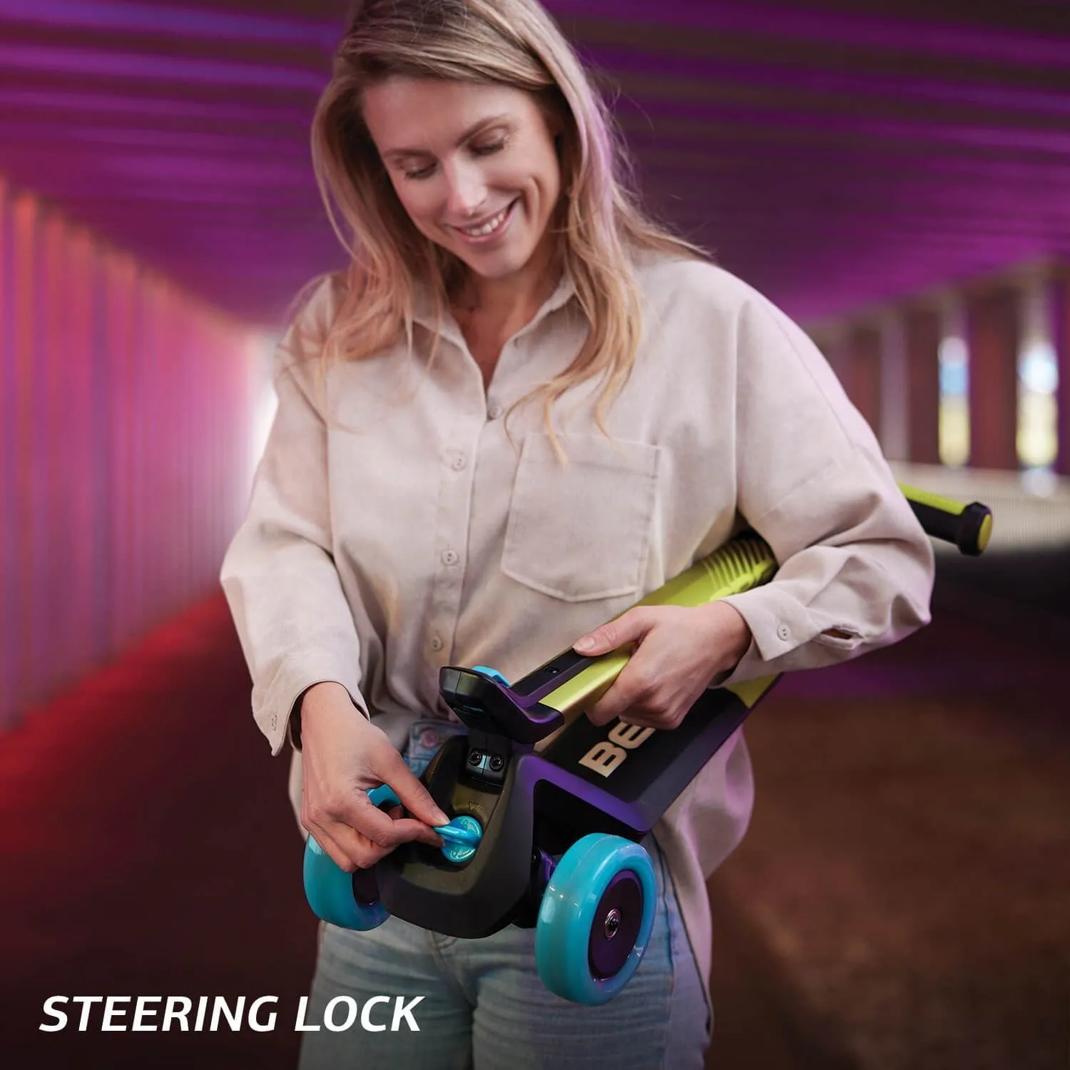 BERG Nexo Foldable Lights 3 Wheeled Scooter