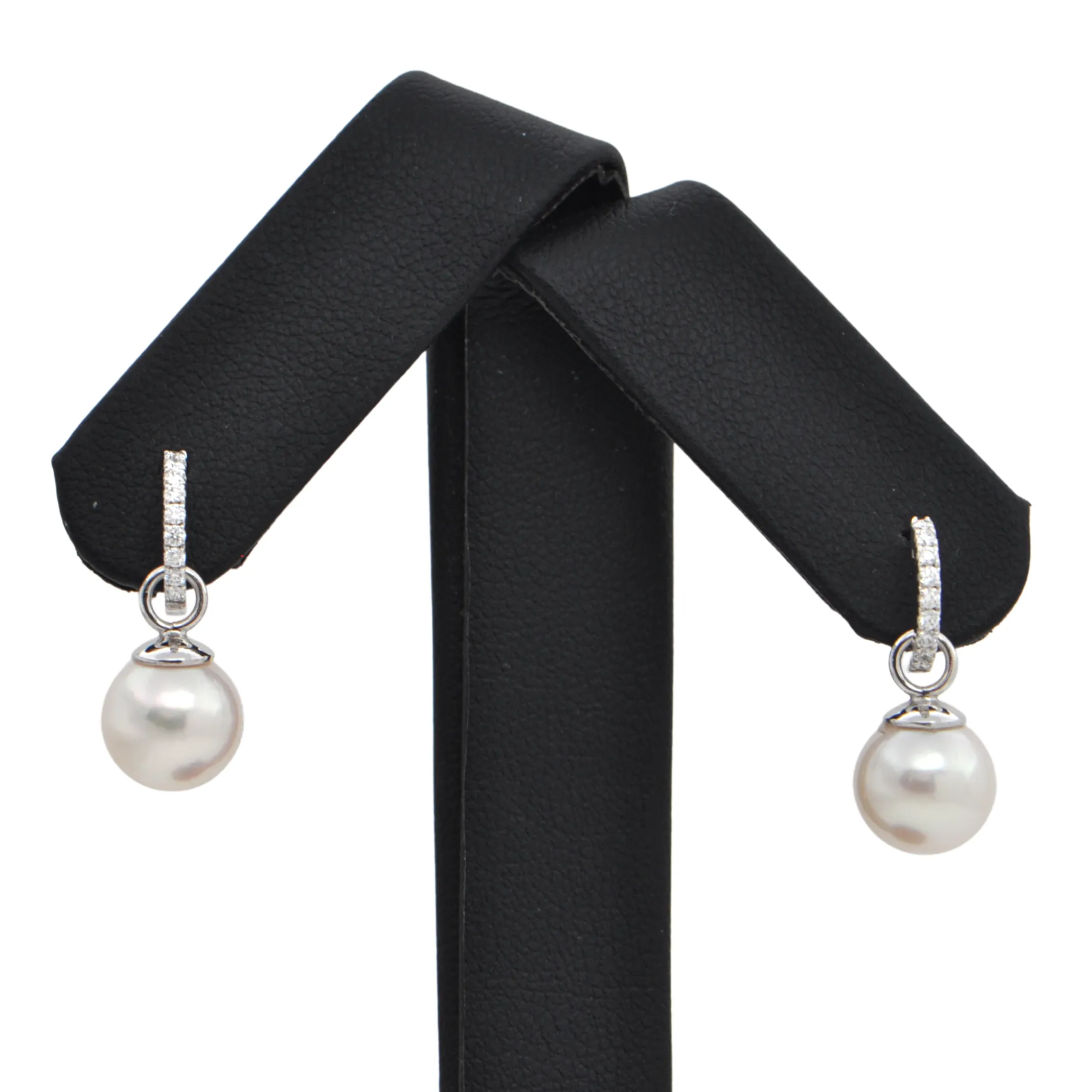 Daisy Exclusive 8.5-8.6mm Pearl 18K Gold Earrings Enhancers