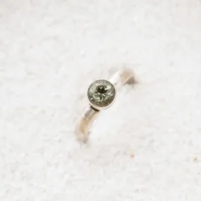 Green Oregon Sunstone Ring in Sterling Silver
