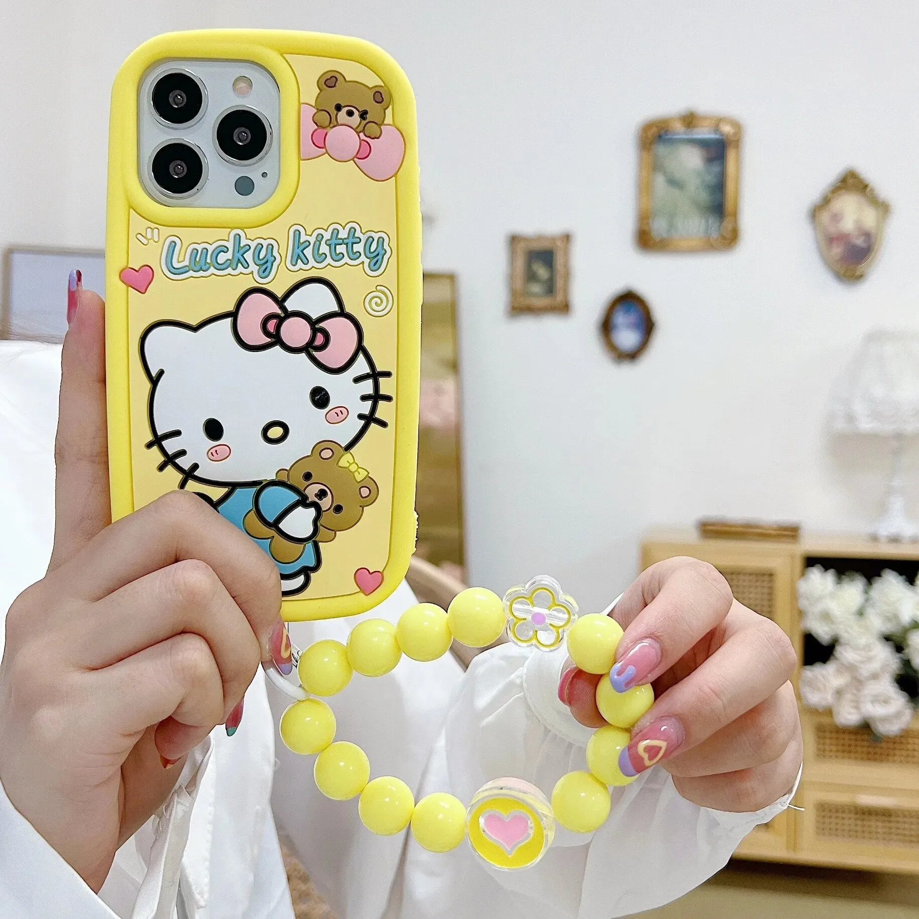 Kawaii Hello Kitty iPhone Case with Beads Bracelet