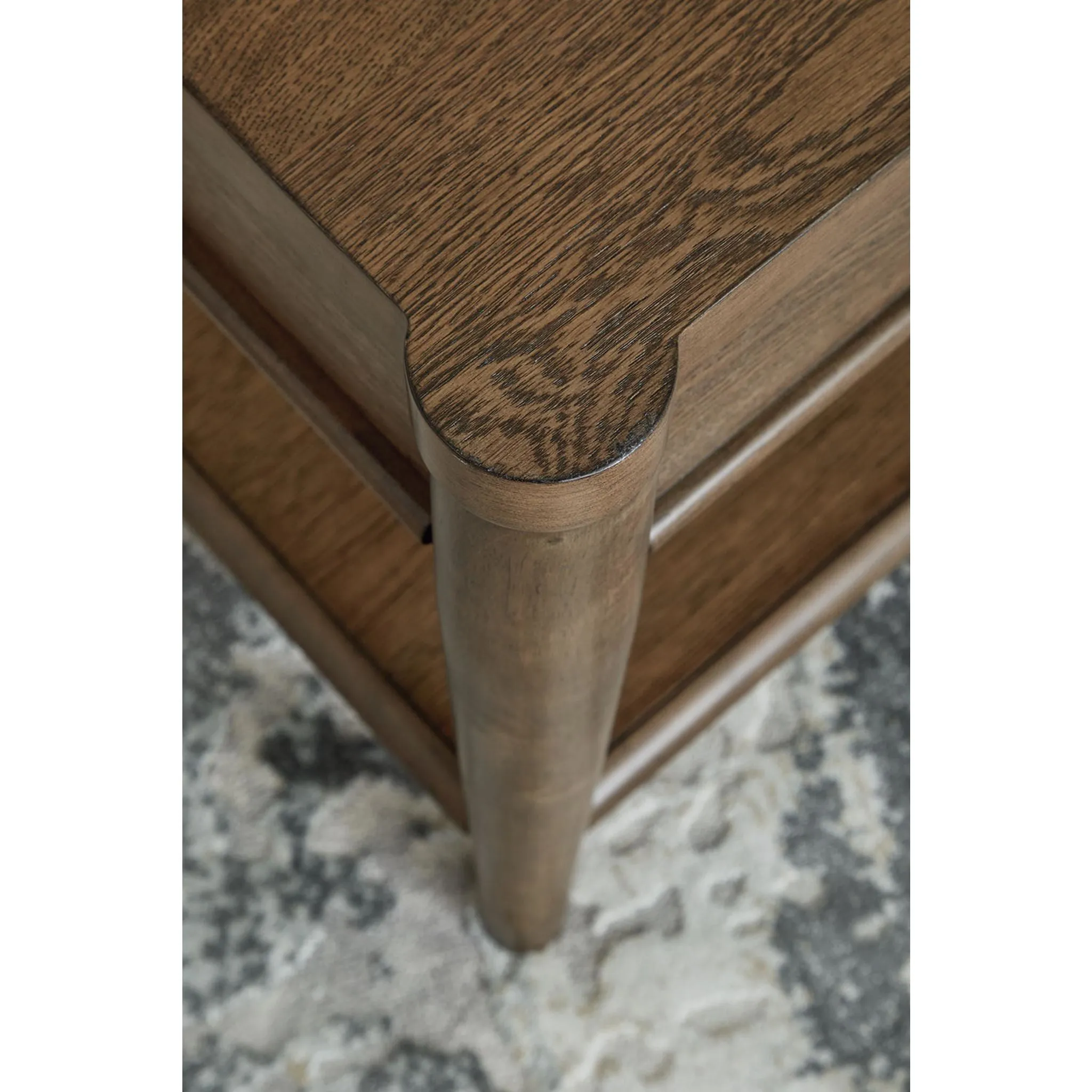 Roanhowe End Table - Brown