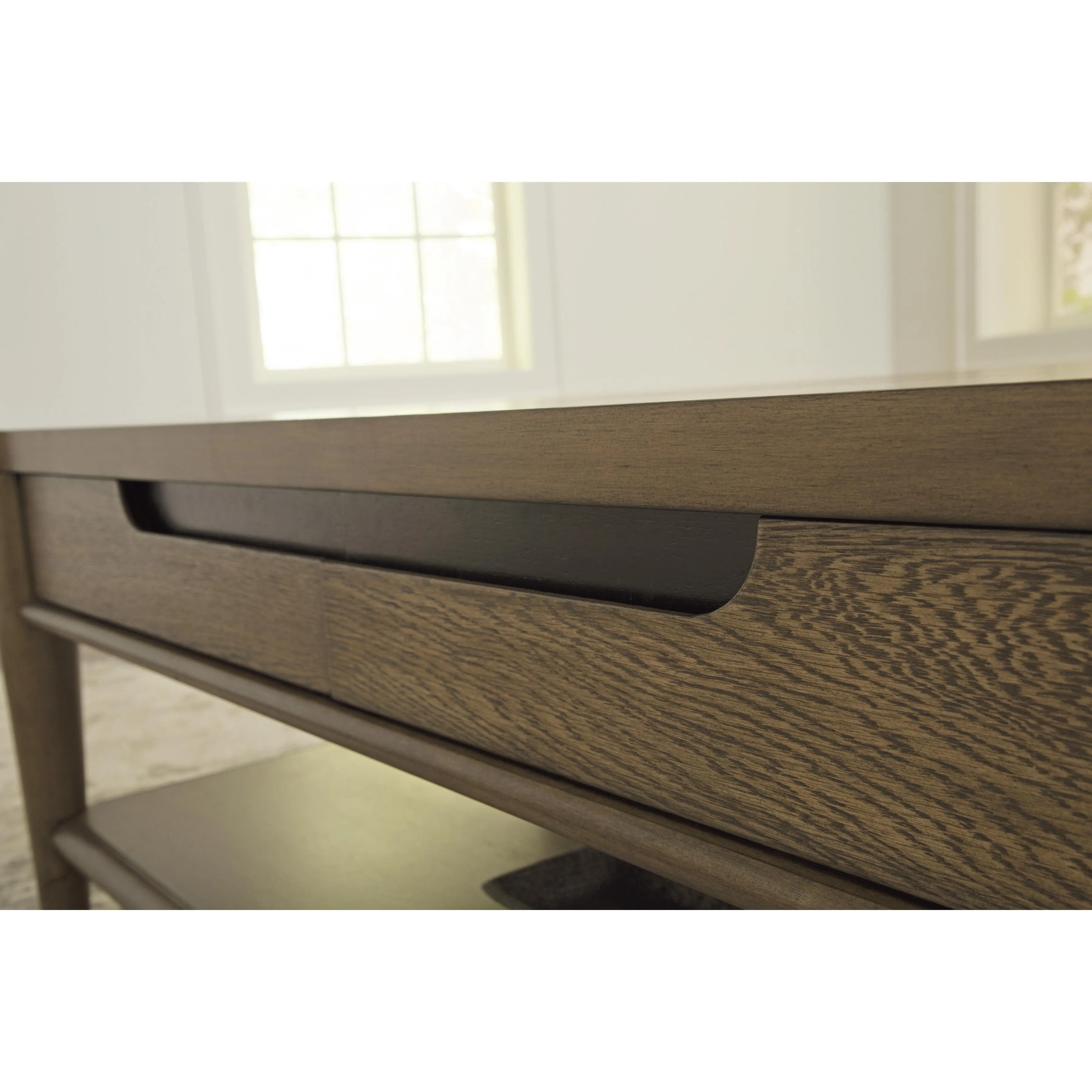 Signature Design by Ashley Roanhowe Cocktail Table T769-1